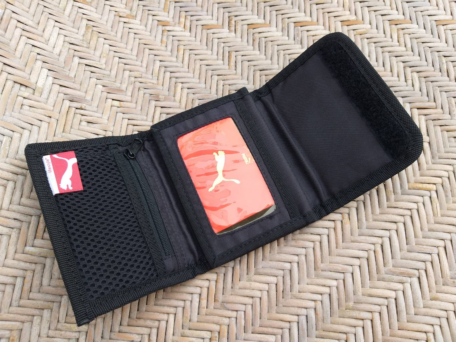 กระเป๋าสตางค์ PUMA สวยมาก (ของใหม่)