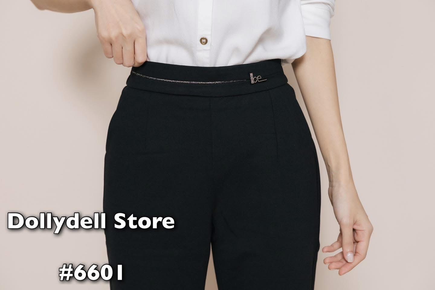 กางเกงทรงปลายขาม้าเอวด้านหลังเป็นยางยืดๆได้ตามตัวมีกระเป๋าจริงด้านข้าง เนื้อผ้ายืดได้คุณภาพดี ใส่สบาย : สินค้าคุณภาพ (พร้อมส่ง)