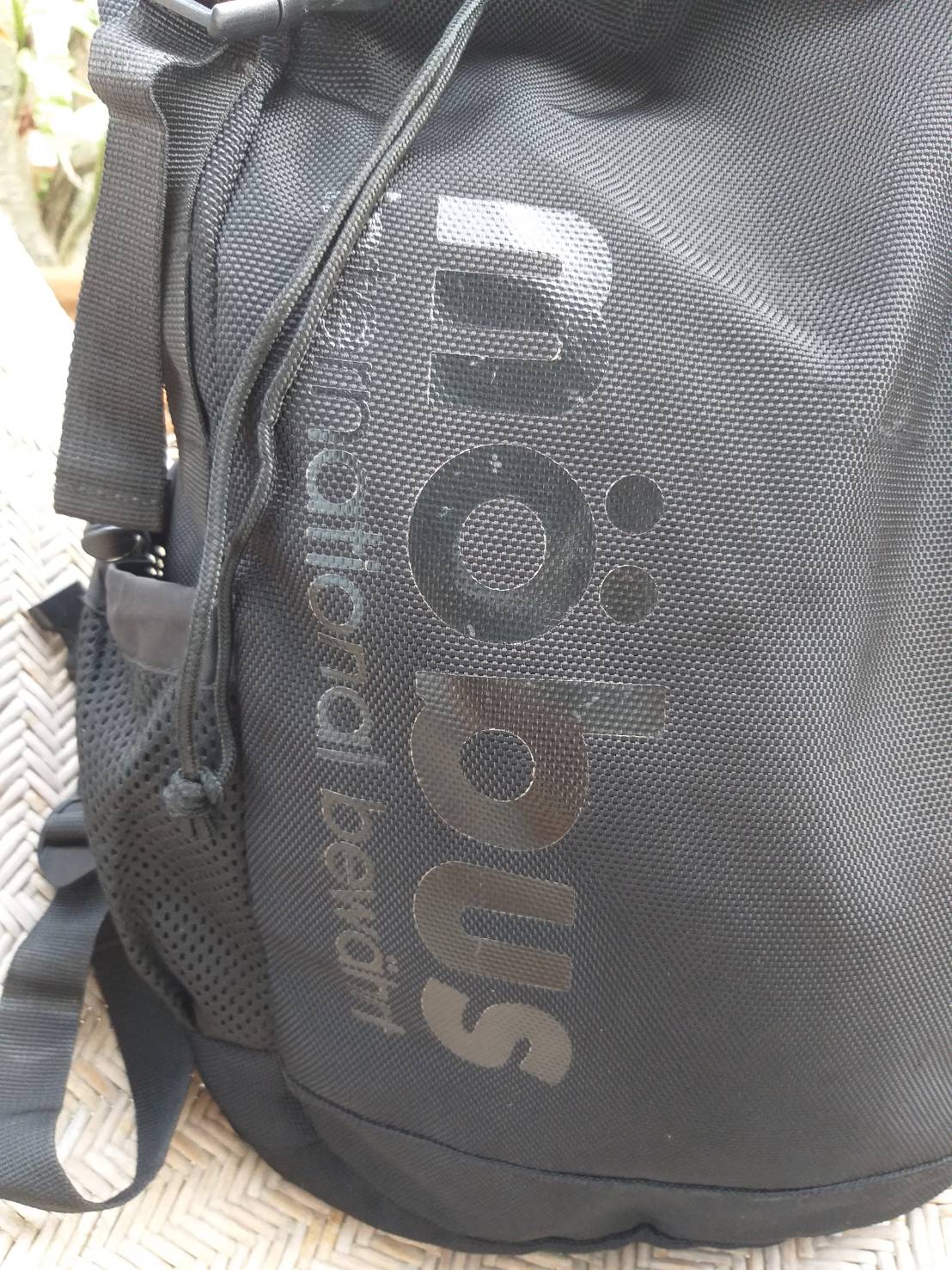 กระเป๋าเป้ mobus มีช่องใส่โน๊ตบุ๊ค ใบใหญ่ค่ะ