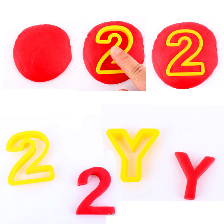 แม่พิมพ์แป้งโดว์ เซตแม่พิมพ์ตัดแป้งโดว์-ดินน้ำมัน-ทราย ตัวเลข 0-9 และสัญลักษณ์ รวม 15 ตัว พร้อมมีดตัดแป้งไม่บาดนิ้วและลูกกลิ้ง