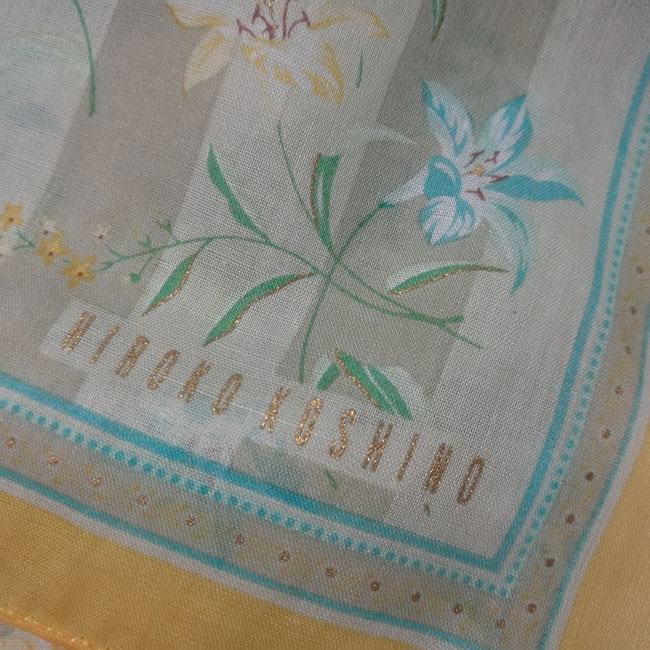 ผ้าเช็ดหน้า HIROKO KOSHINO