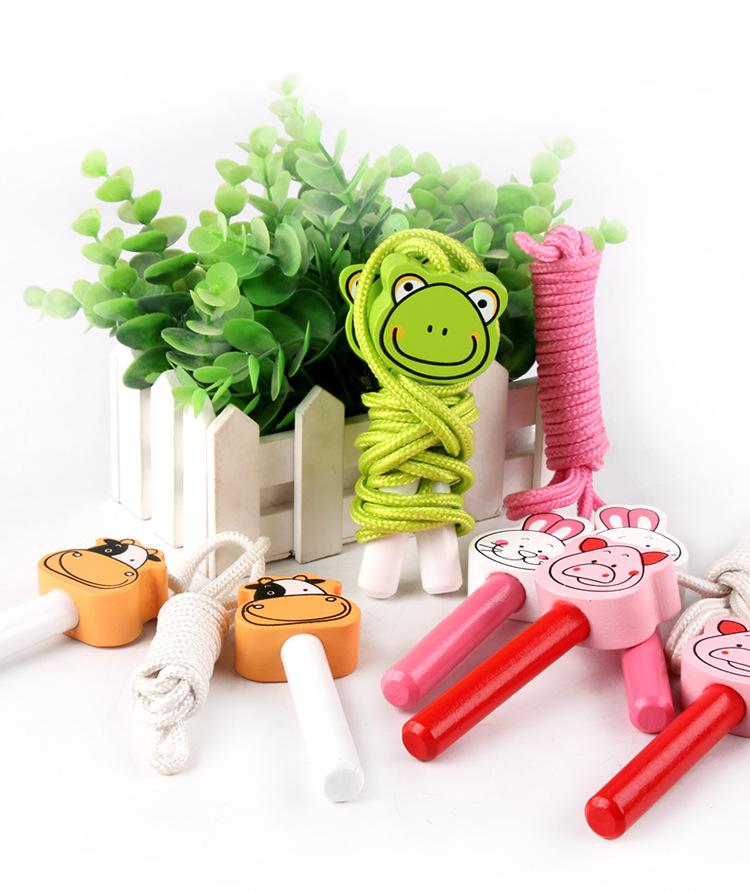 เชือกกระโดดสำหรับเด็ก ด้ามไม้ ยาว 2.4 เมตร ลายการ์ตูนน่ารัก