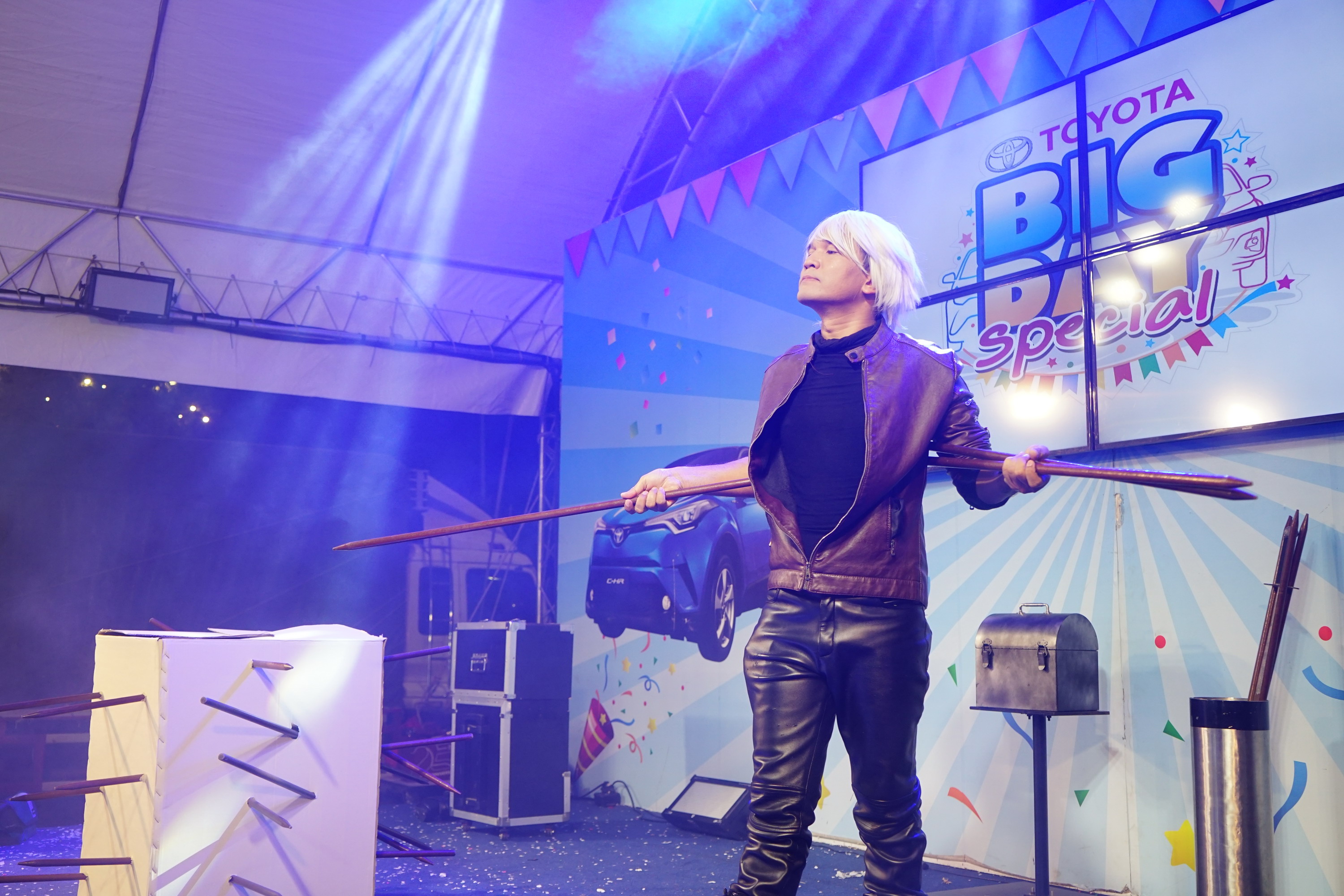 มายากล นักมายากล การแสดง โชว์ Magic Show "งาน TOYOTA BIG DAY" 09/03/2562