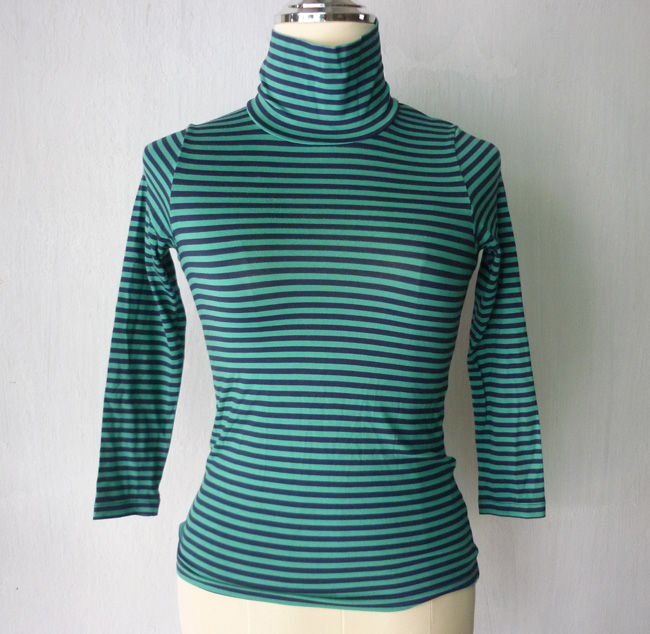 เสื้อฮีทเทคเด็ก Uniqlo Heattech Sz120