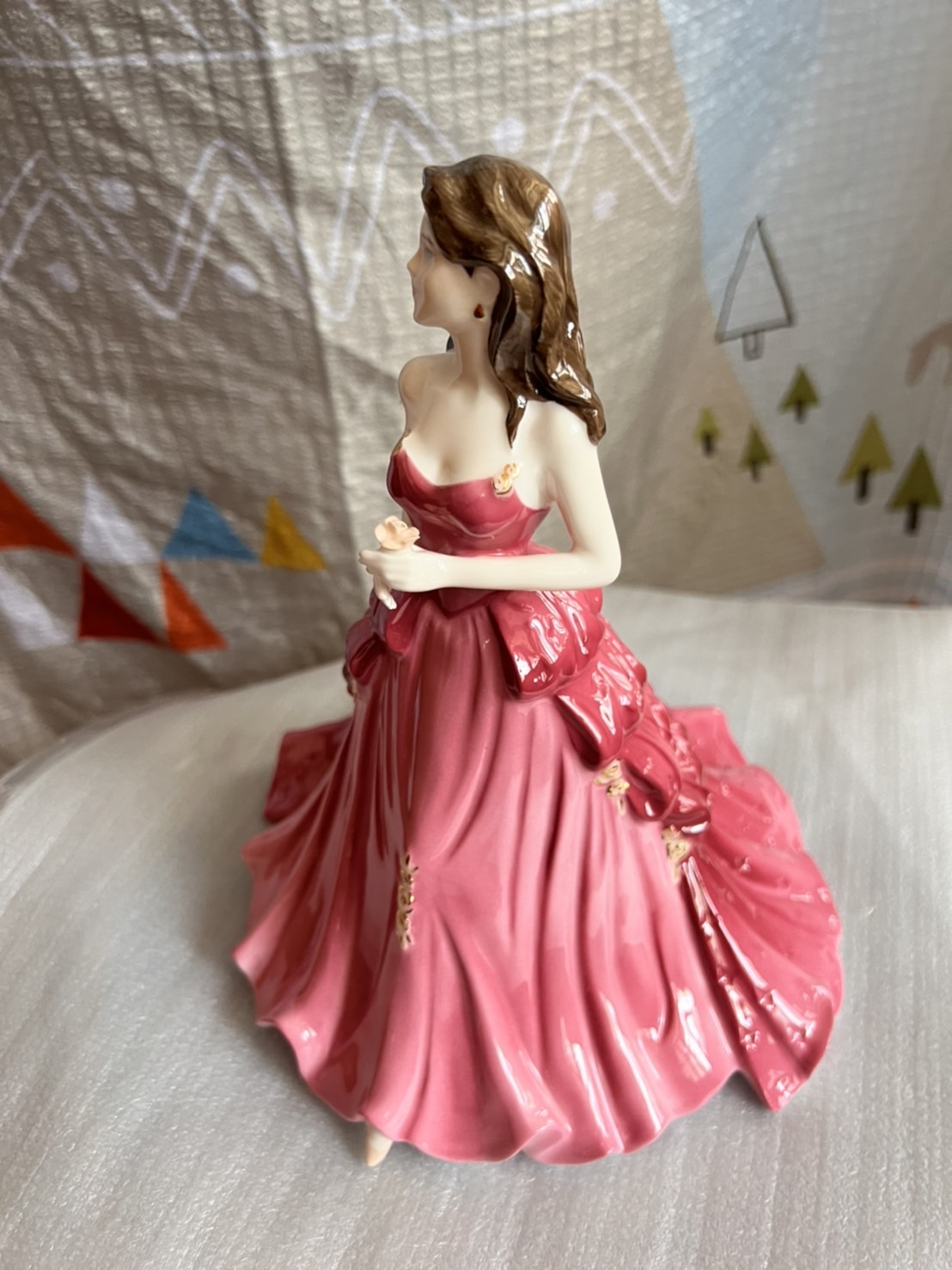 ตุ๊กตาจากอังกฤษ Coalport Ruby Anniversary ของแท้