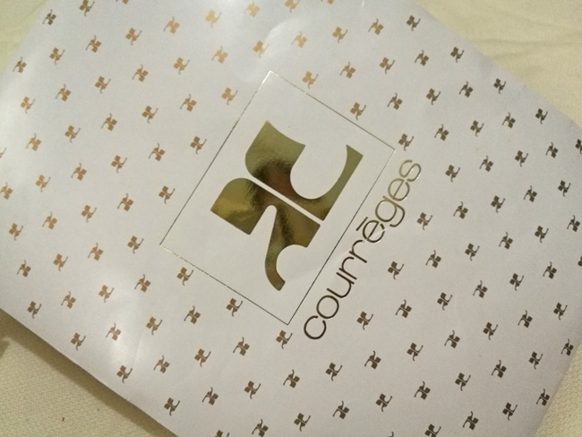 ถุงน่องแฟชั่น Courrèges สวยหรูมาก