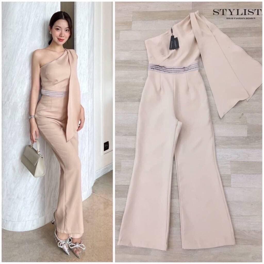 จั้มสูทไหล่เฉียง มีสะไบด้านข้าง ทรงพอดีตัว ใส่สวยเรียบหรูมาก สินค้าคุณภาพ (พร้อมส่ง)