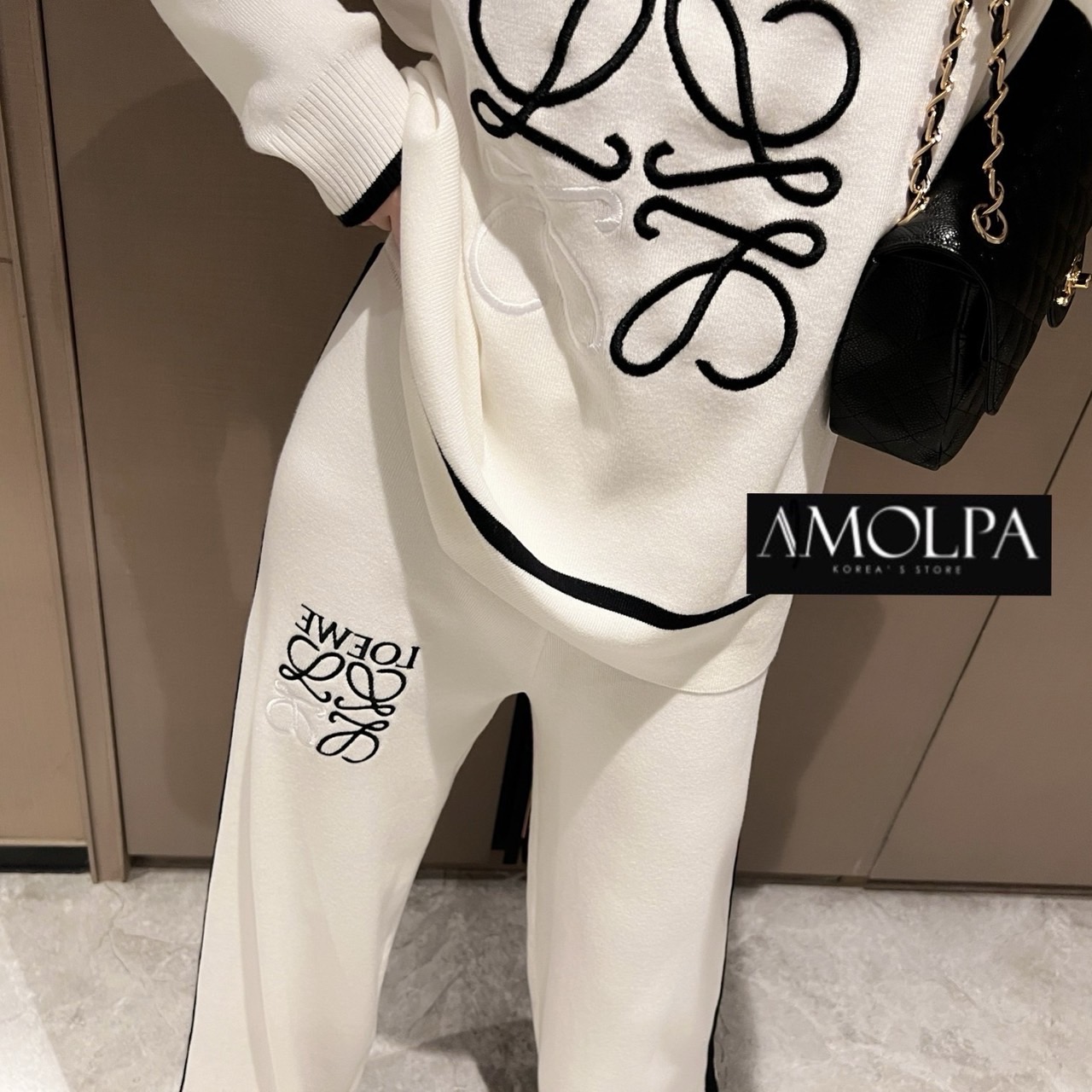 SET LOEWE KNIT งาน HIEND – TOP GRADE ไม่เหมือนใครค่า รุ่นนี้ใส่สบาย เก๋สุดๆ ห้ามพลาดเลยน๊า สวยสุดๆ : สินค้าคุณภาพ (พร้อมส่ง)