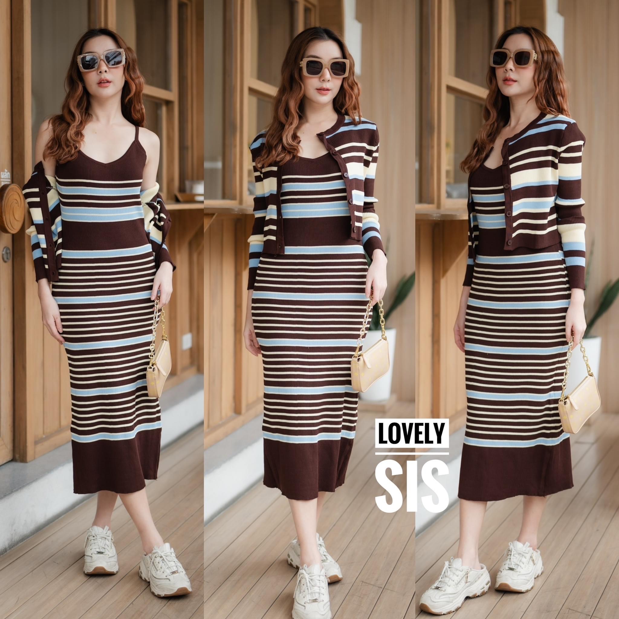 Set 2 pcs เสื้อคลุมแขนยาวแต่งกระดุมหน้า มาพร้อทเดรสสายเดี่ยวงานผ้าร่องไหมพรมเนื้อบางทอลายริ้ว ผ้านุ่มเนื้อดีมากค่า ใส่สบาย สินค้าคุณภาพ (พร้อมส่ง)