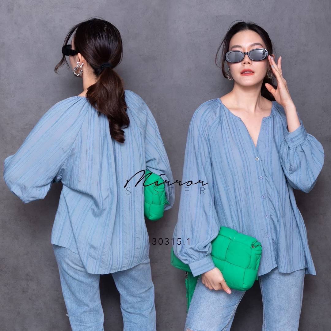 เสื้อแขนยาวคอVแหลมสวยเก๋ ทรงเบสิค ใส่บ่อยเท่าไหร่ก็ไม่เบื่อ!! ผ้าเกาหลีเนื้อบางมีtextureนูนลายริ้วเนื้อผ้าสวยเก๋ ใส่สบาย : สินค้าคุณภาพ (พร้อมส่ง)