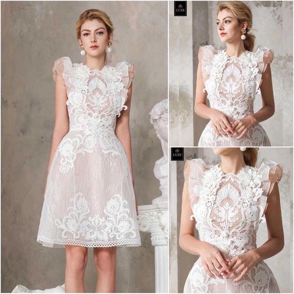 เดรสเสื้อคอกลมแขนกุด ระบายไหล่ กระโปรงบานทรงเอ แพทเทิร์นสวย คัตติ้งประณีต ทำจากผ้าลูกไม้โครเชต์ แต่งดอกไม้ ในตัว ทอลายสวยคมชัด มีซิปซ่อนและซับในอย่างดีค่ะ สินค้าคุณภาพ (พร้อมส่ง)