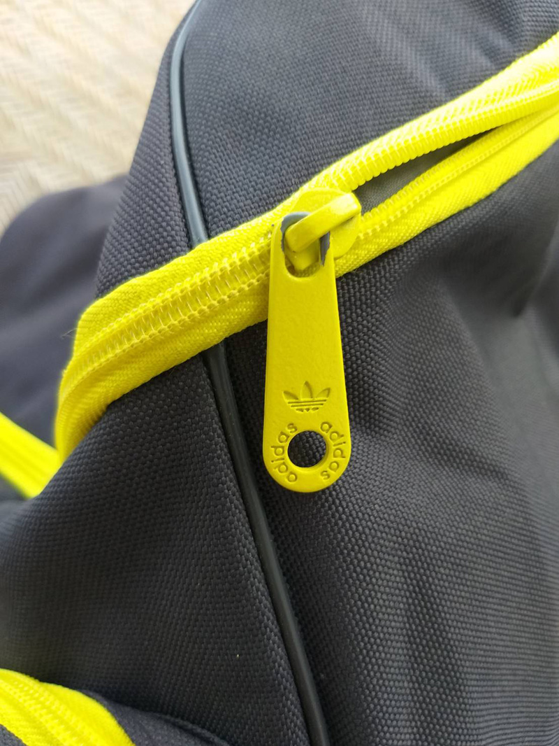 กระเป๋าเป้ adidas ทรงถัง ใส่โน๊ตบุ๊คได้