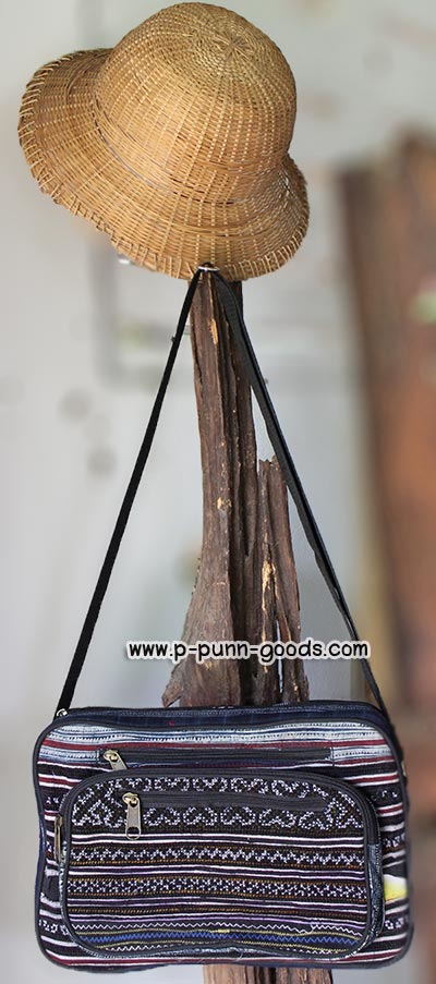 กระเป๋าชาวเขา กระเป๋าสะพายข้าง กระเป๋าผ้าปักลายชาวเขา