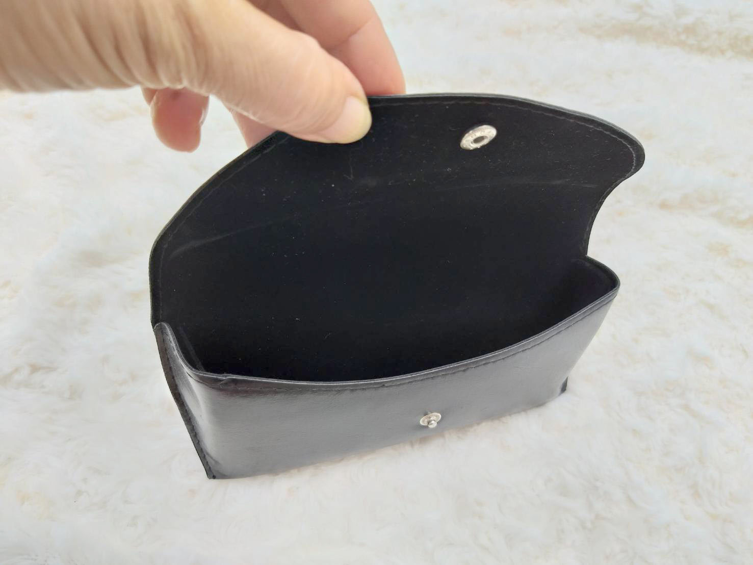 กล่องแว่นตา ซองแว่นตาสไตล์ Ray-ban