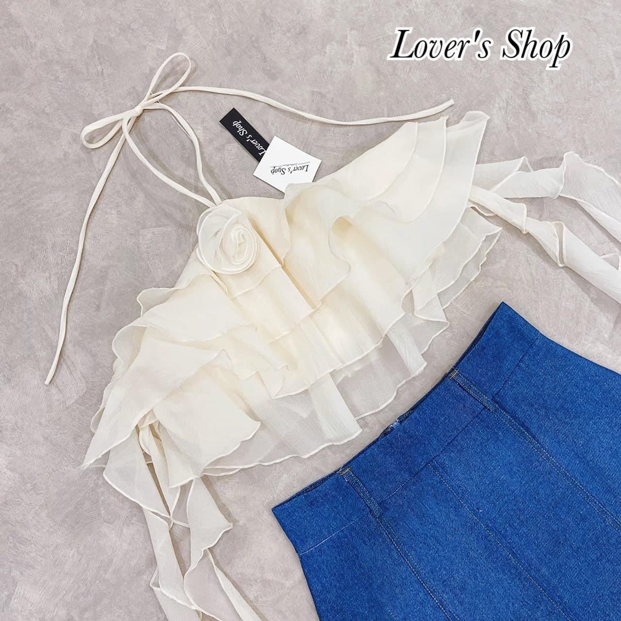 Set.2ชิ้น เสื้อเกาะอกค้องคอ เย็บระบายผ้าแก้ว งานซิบหลัง ตัวผ้าแก้วกุ้นขอบอย่างดี ไม่คันนะคะ มาพร้อมกระโปรงยีนส์ ซับด้านในเป็นกางเกงใส่ง่าย ไม่โป้ค่ะ ผ้ายีนส์หนากำลังดี ใส่สบาย : สินค้าคุณภาพ (พร้อมส่ง)