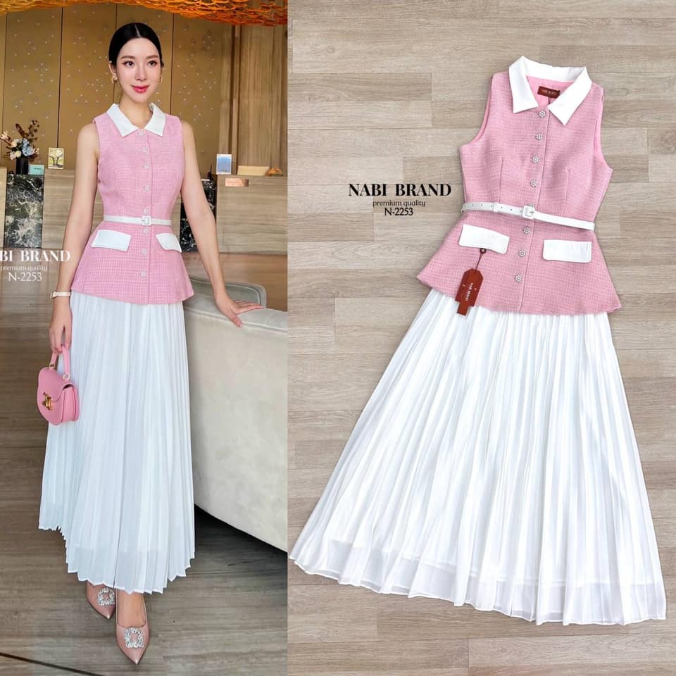 ชุดเซท 3 ชิ้น เสื้อ+กระโปรง+เข็มกลัดเสื้อแขนกุดผ้าทวีตสีชมพู แต่งปกขาว งานกระดุมหน้าเพชร สินค้าคุณภาพ (พร้อมส่ง)