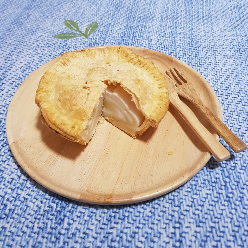 จานไม้กลม จานไม้รูปหมี จานไม้ถาด ถ้วยไม้ จากไม้ยางพาราแท้ Food Grade Japanese Wood Plate by NanaBaby