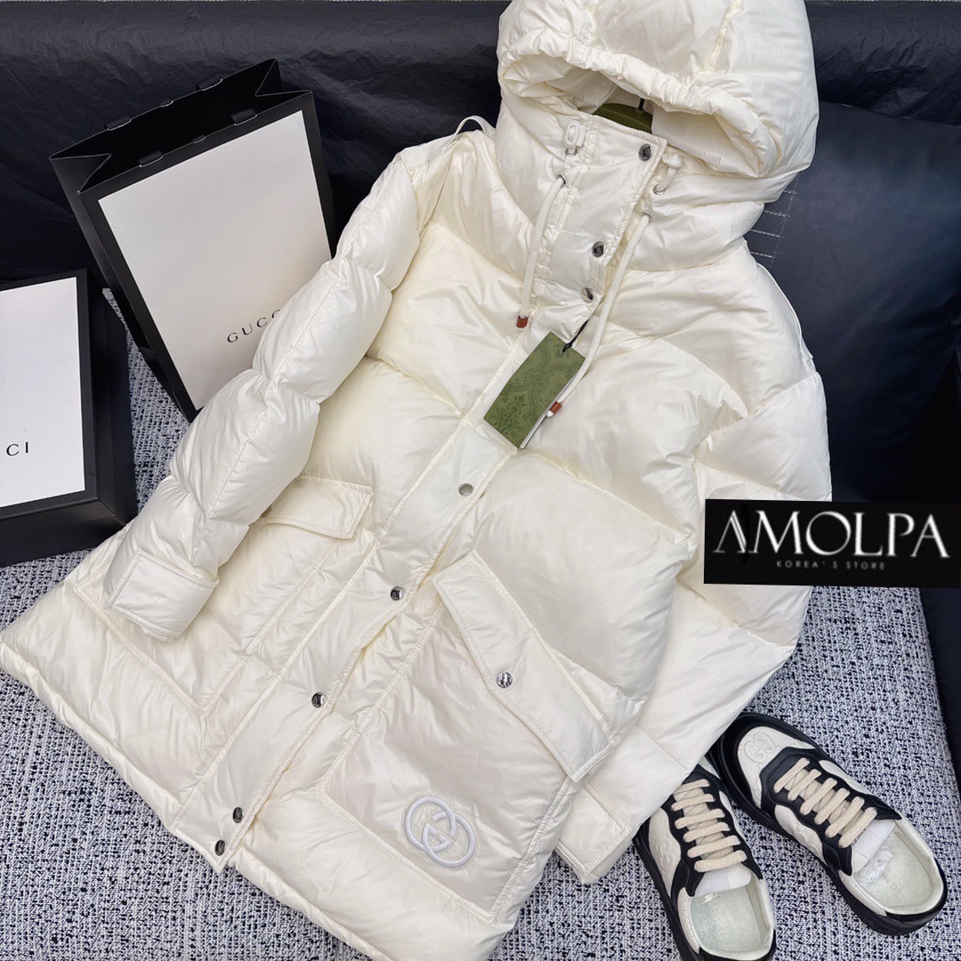 BOMBER JACKET งานแบรนด์ ซับในเป็นงานลาย GG งานผ้าอย่างดี หนานุ่ม เหมือนช๊อปเด๊ะ งานอย่างดี : สินค้าคุณภาพ (พร้อมส่ง)