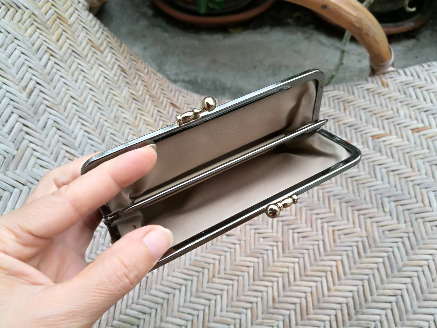 กระเป๋าสตางค์ป็อกแป็ก ใส่เงิน ของจุกจิก สวยมาก /ของใหม่/