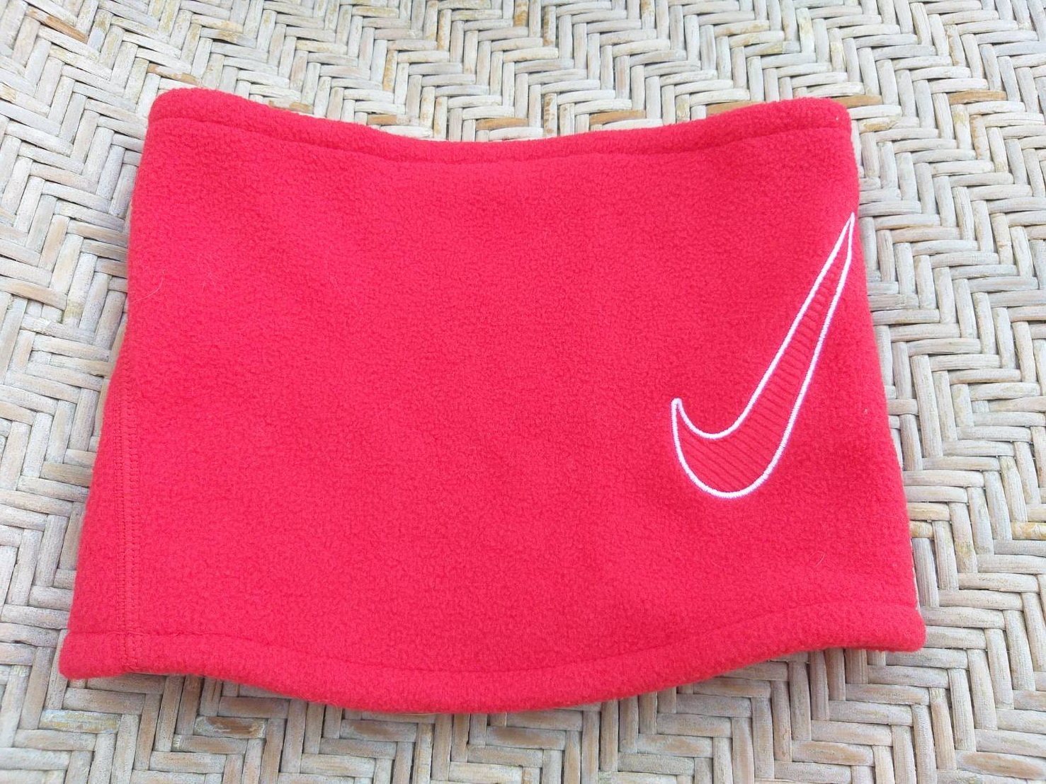 ปลอกคอกันหนาว NIKE (ของใหม่)