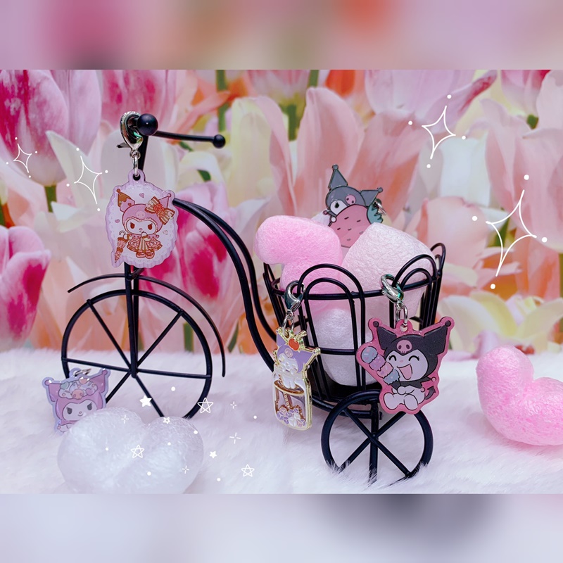 กาชาปองคุโรมิ Sanrio Characters Kuromi Sweets Charm