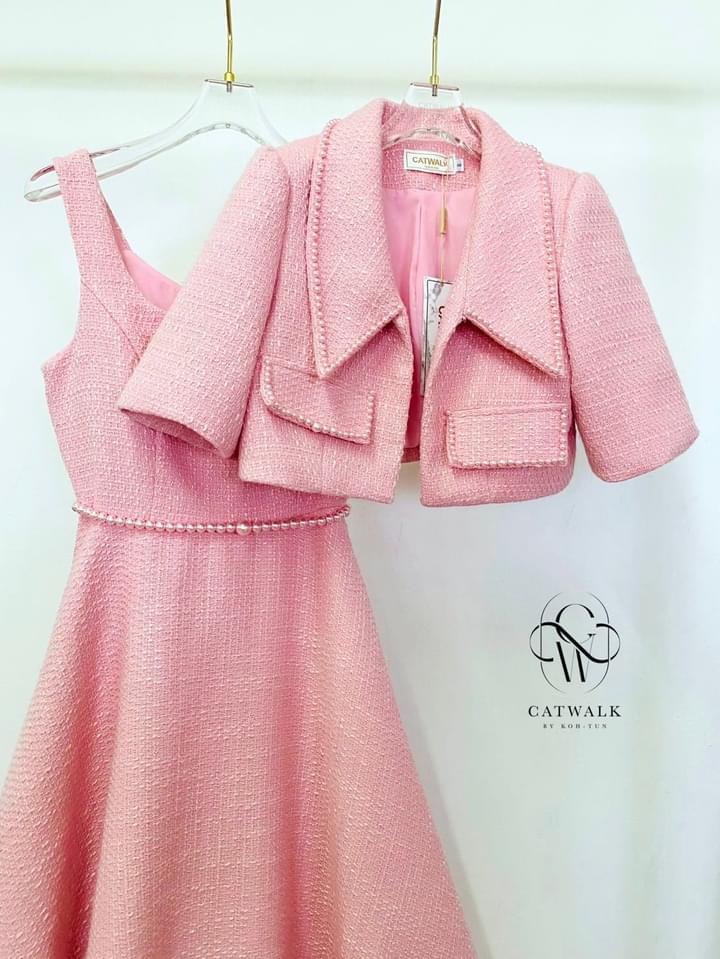 เซตเดรสยาวกระโปรงย้วย+เสื้อคลุมแต่งมุก +เข็มขัดมุก เซตนี้คุ้มมาก เนื้อผ้าทวิตเกรดเอ ใส่สบาย สินค้าคุณภาพ (พร้อมส่ง)