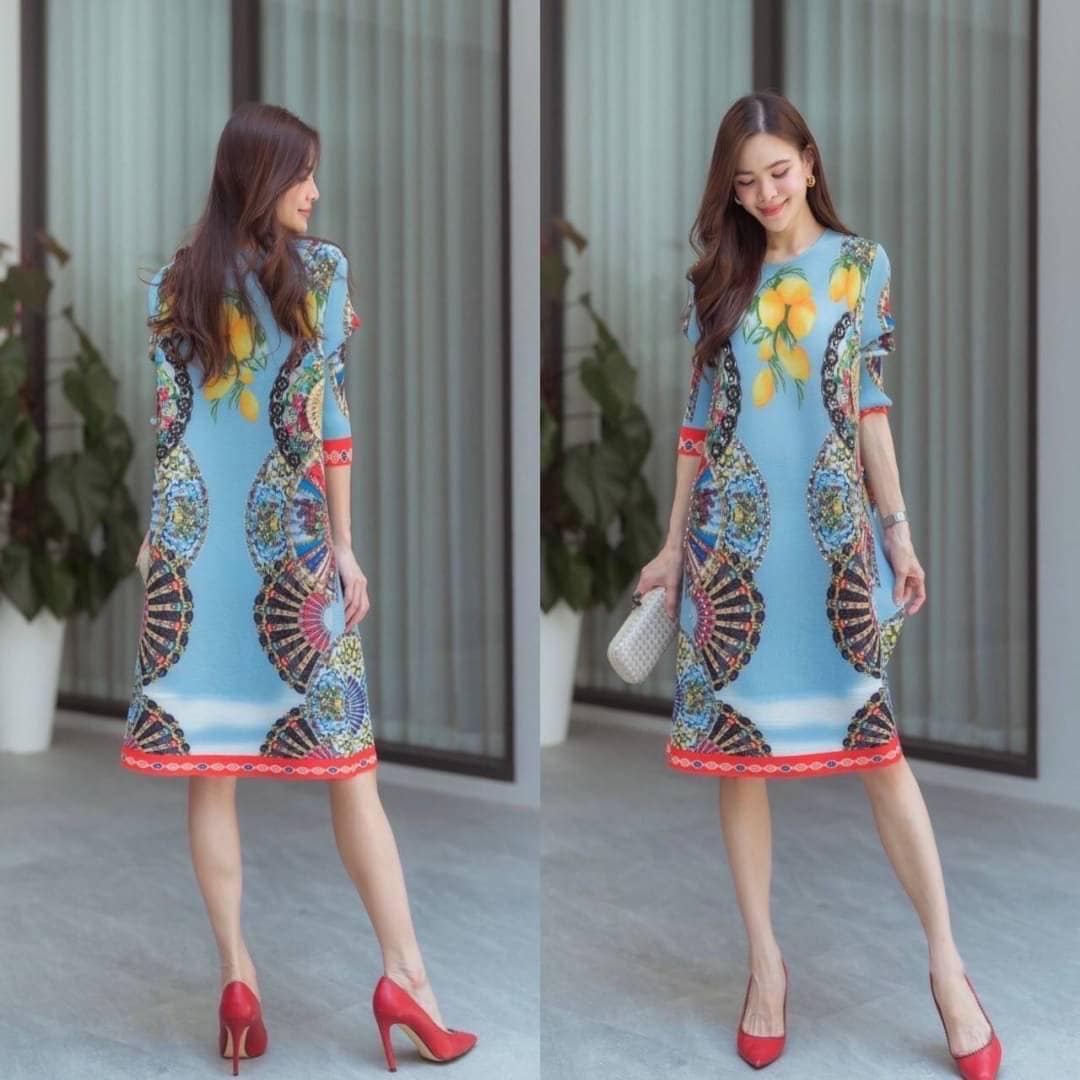 มินิเดรสอัดพลีท แพทเทิร์นคอกลม แขนยาว ลาย Brand งาน Intrend แบบ Premium 👍🏻 👍🏻 สินค้าคุณภาพ (พร้อมส่ง)