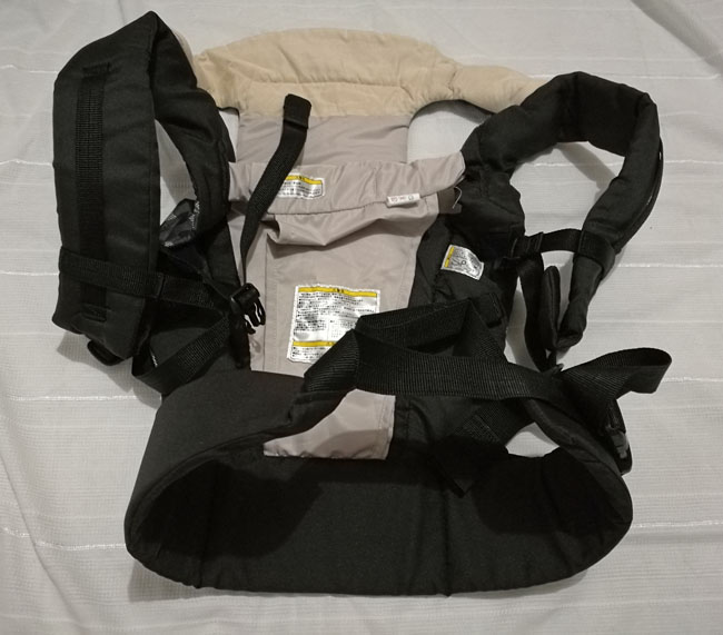 เป้อุ้มเด็ก Combi น้ำหนักเบา