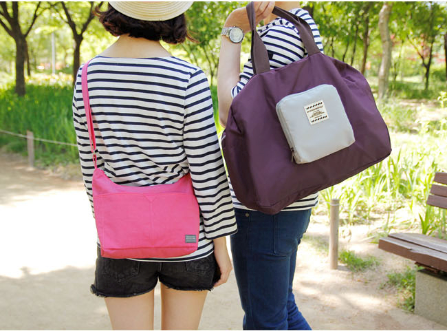 กระเป๋าช้อปปิ้งพับเก็บได้ ผ้าหนา สีสันสดใส ผลิตจากโพลีเอสเตอร์กันน้ำ คุ้มค่า (Foldable Duffle Bag for Travel)