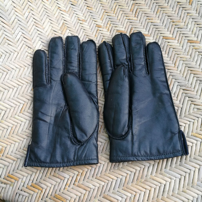 ถุงมือชาย หนังแท้บุขน อุ่นติดลบ