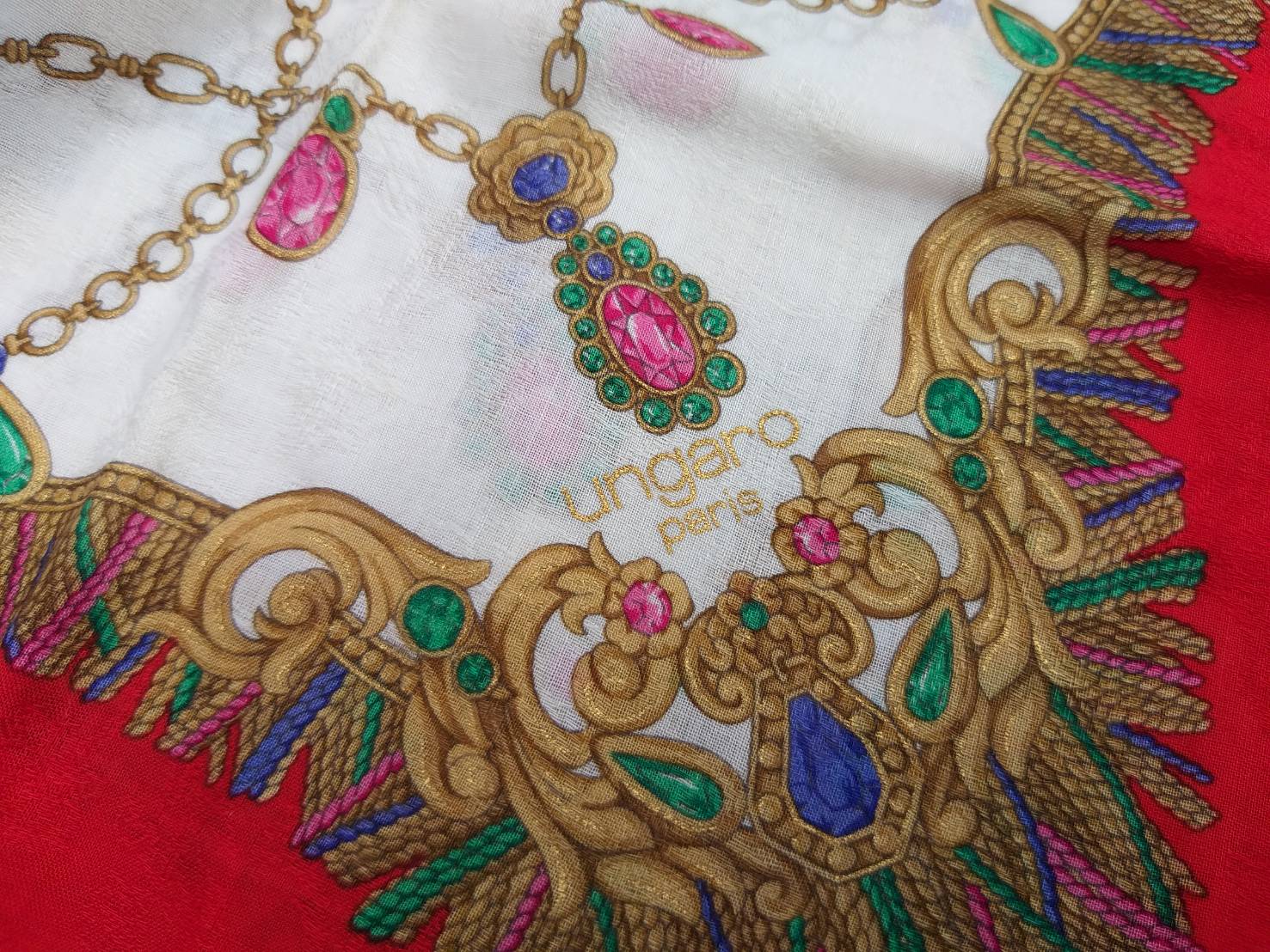 ผ้าเช็ดหน้า ungaro paris สวยมาก ผ้าดีมากกกก