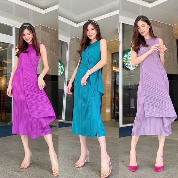 เดรสพลีทตัวยาว อัดพลีท 100% เนื้อเดียวกับงาน Brand งานเกาหลีแท้ 🇰🇷 ละเอียดสวยงาม High Quality ✔️ . สินค้าคุณภาพ (พร้อมส่ง)