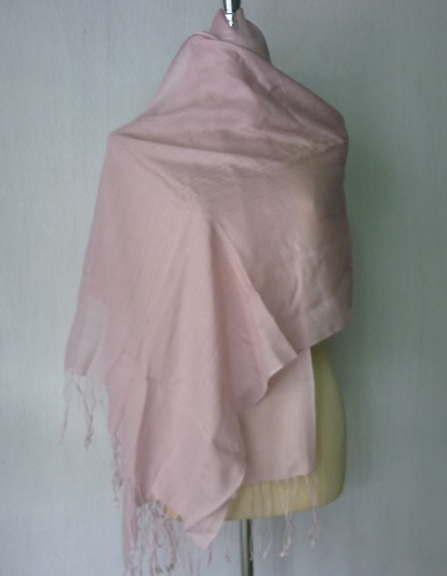 ผ้าพันคอ ผ้าคลุมไหล่ ผ้าฝ้ายเนื้อดีมาก สีสวยยย /ของใหม่/
