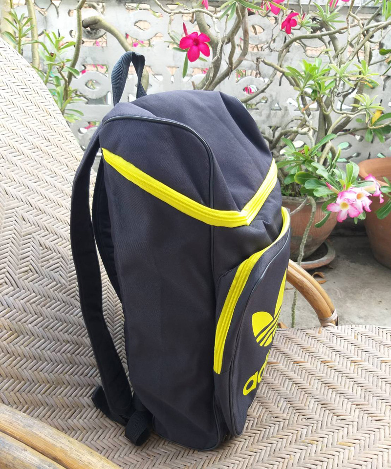 กระเป๋าเป้ adidas ทรงถัง ใส่โน๊ตบุ๊คได้