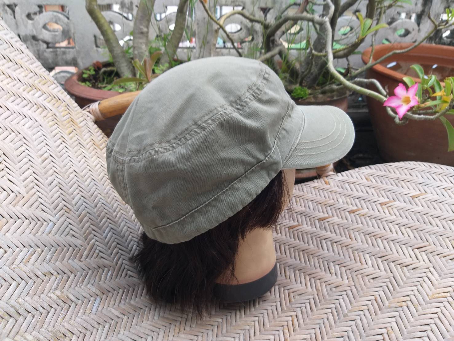 หมวกแก๊ปทรงนิวส์บอย GAP