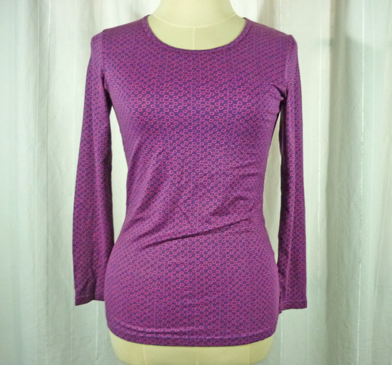 เสื้อฮีทเทคหญิง สีม่วง Uniqlo heattech Sz M