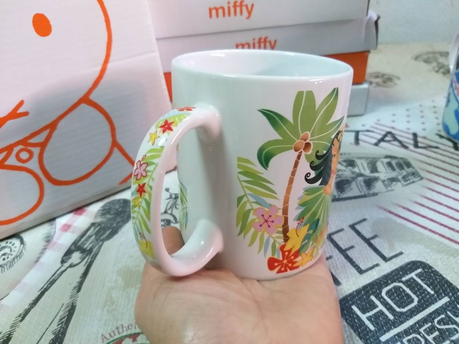 แก้วกาแฟ Island Hula Honeys ของแท้จาก Hawaii