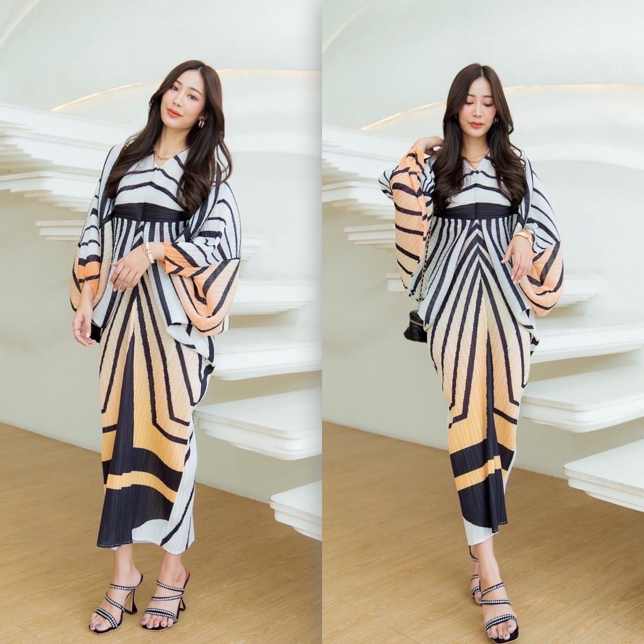 Dress อัดพลีท ดีไซด์ตัวยาว แขนผีเสื้อ 🦋 อัดพลีทแน่นๆ เพิ่มความหรู สินค้าคุณภาพ (พร้อมส่ง)