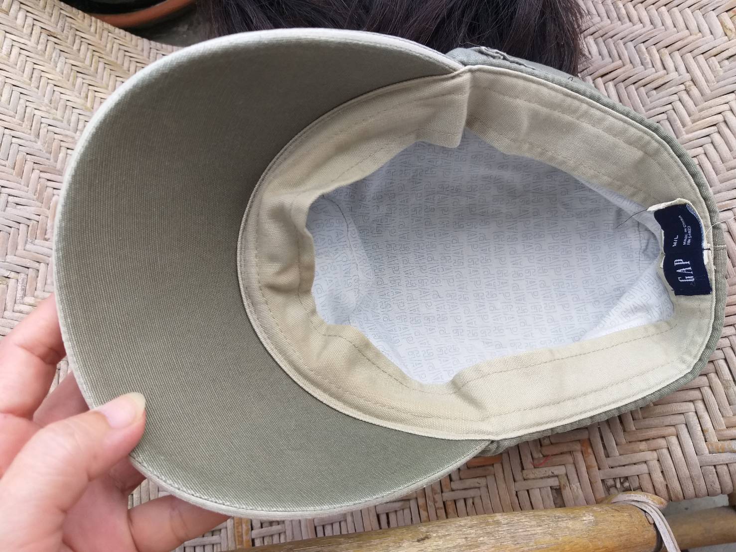 หมวกแก๊ปทรงนิวส์บอย GAP