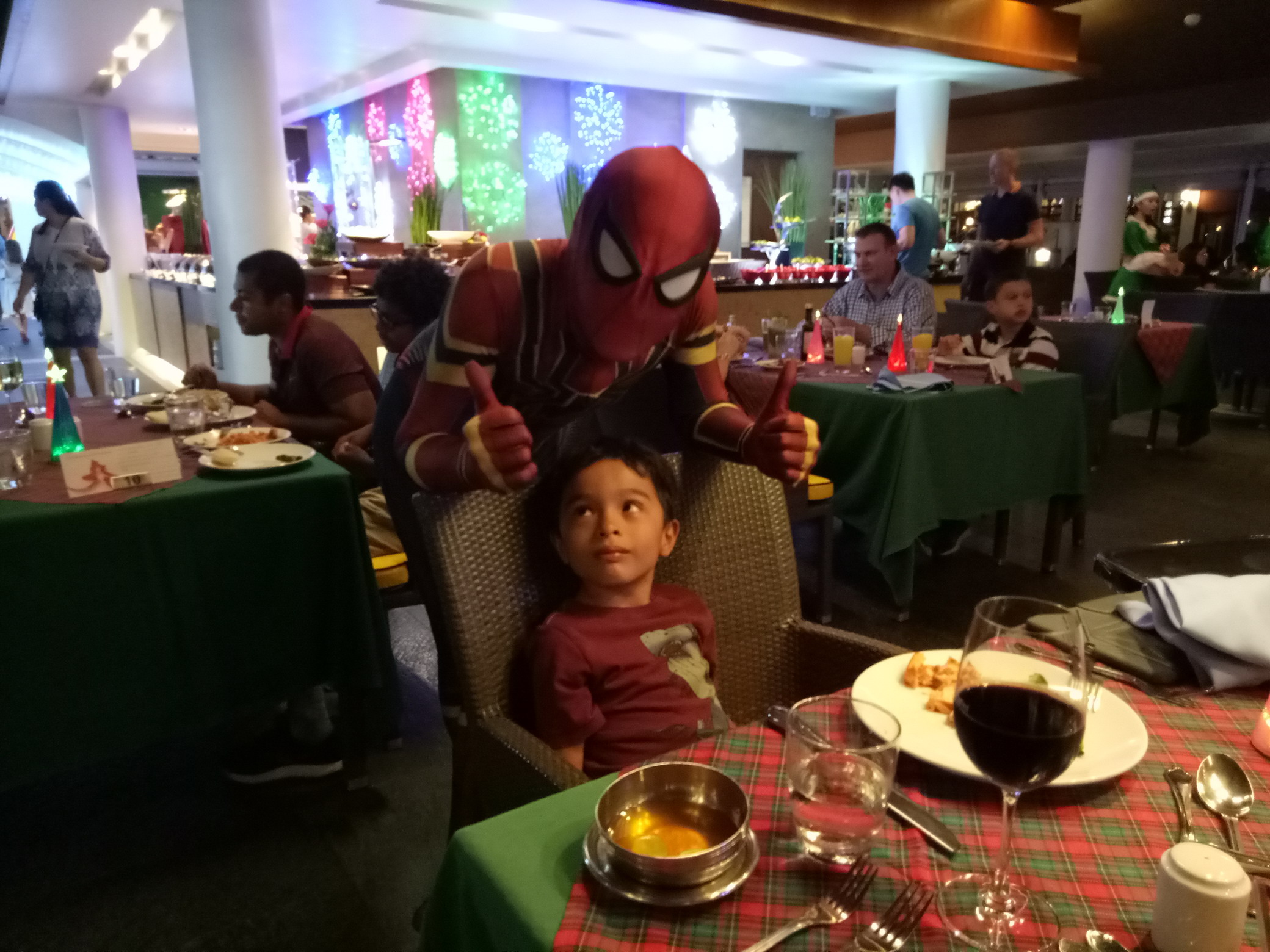 คอสเพลย์ การแสดง โชว์ Show Event อีเว้นท์ งานเลี้ยงสังสรรค์ งานวันเกิด Spider Man Merry Christmas Days 25/12/2560