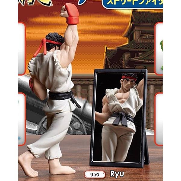 กาชาปอง Look in the mirror? Street Fighter