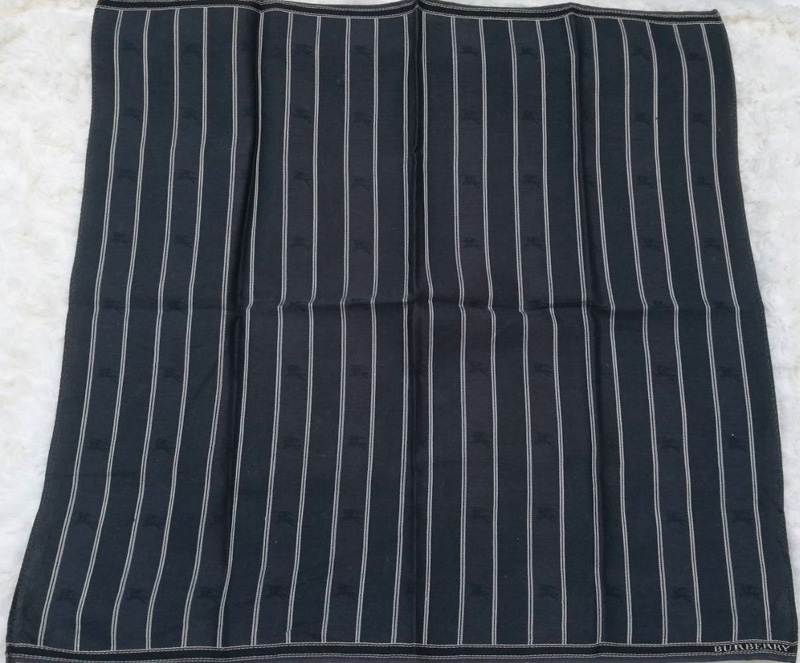 ผ้าเช็ดหน้าชาย แบรนด์เนม BURBERRY