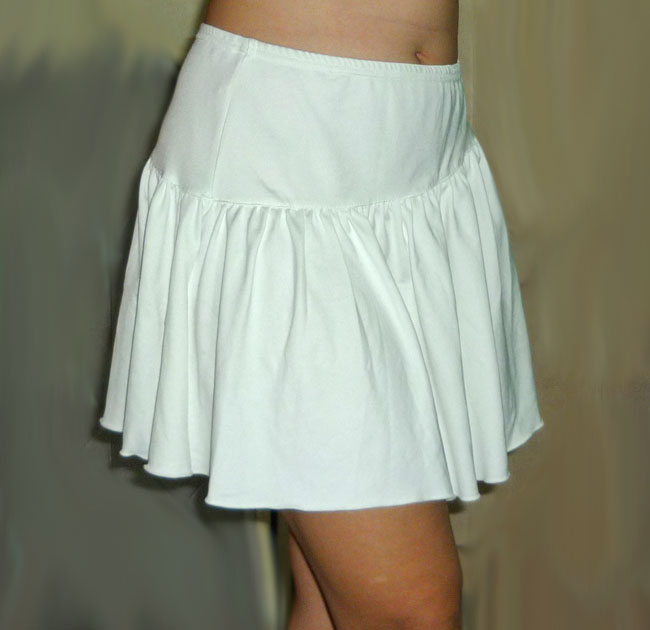 กระโปรงผ้ายืดสีขาวเนื้อดี สวยหวานน่ารักมาก