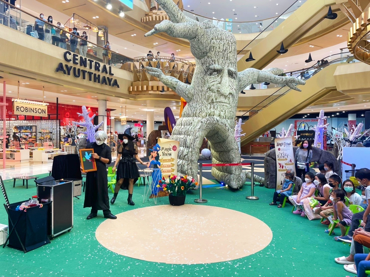มายากล นักมายากล การแสดง โชว์ Magic Show 05/06/2565