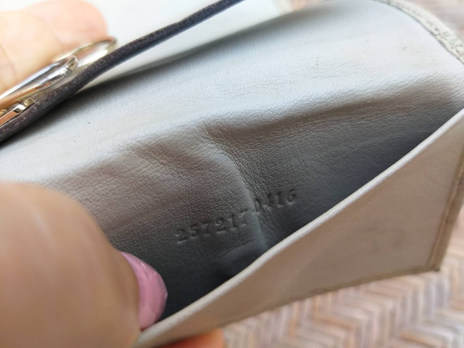 กระเป๋าพวงกุญแจ GUCCI ของแท้