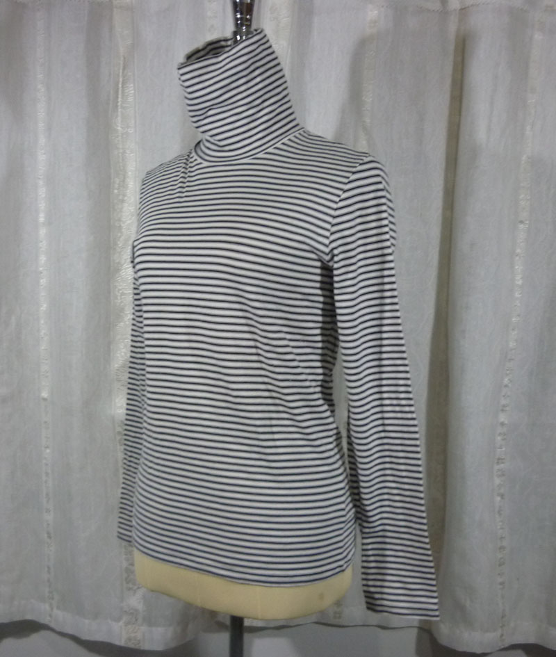 เสื้อคอเต่าแขนยาว Uniqlo SzM-L