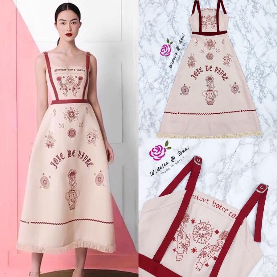 Dress เดรสสายเดี่ยวตัวยาวแสนสวย รุ่นนี้สวยปังมากแม่ ลายผ้าเก๋ไก๋สุดๆ เนื้อผ้าอย่างดี สินค้าคุณภาพ (พร้อมส่ง)