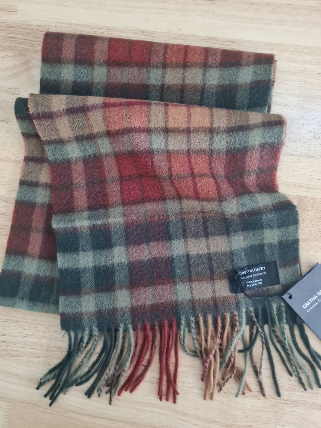 ผ้าพันคอ Cashmere GRETNA GREEN SCOTLAND(มือ1)