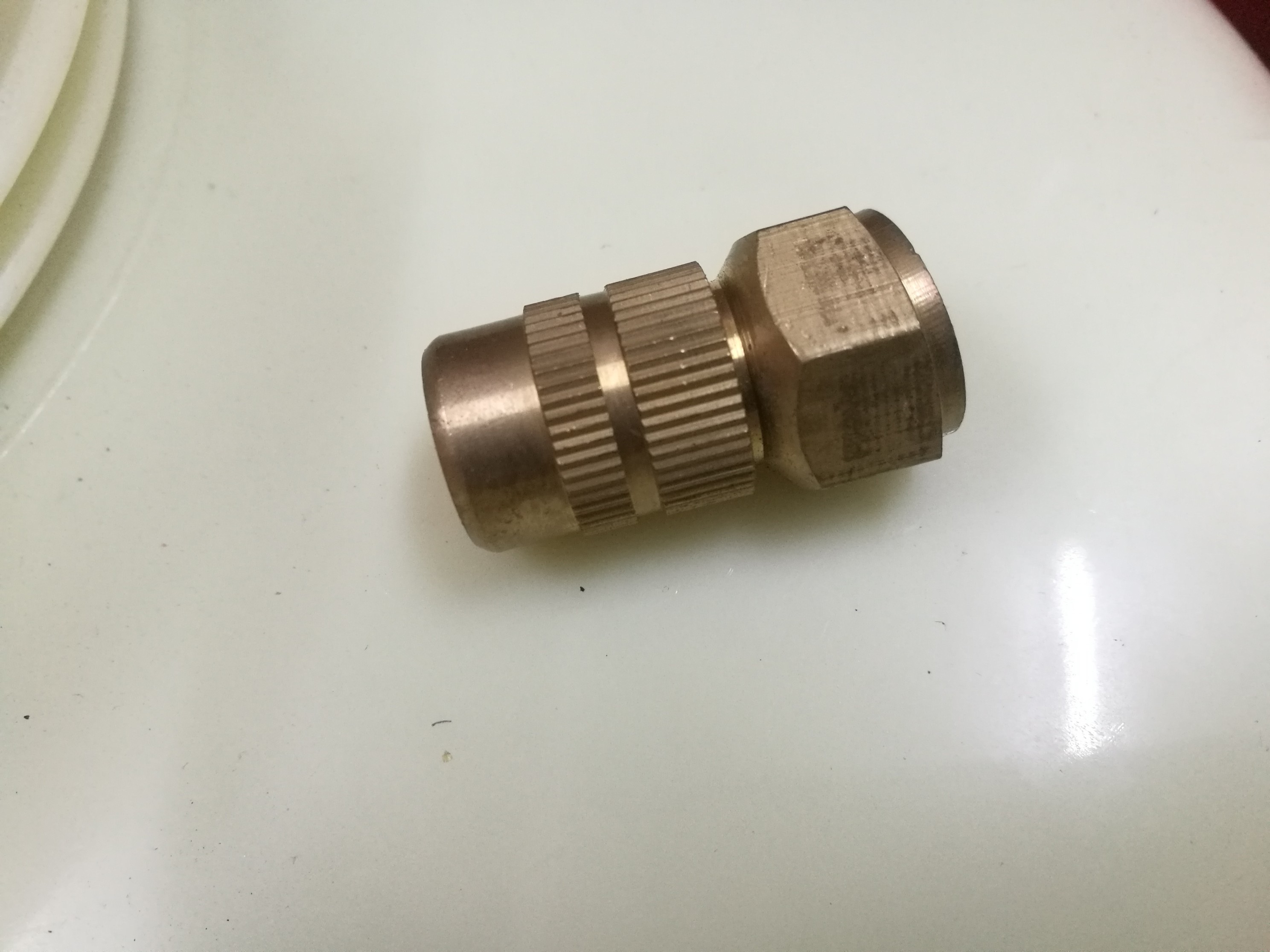 ถังโยกพ่นยาสูบนอกทองเหลือง LOTA 18ลิตร