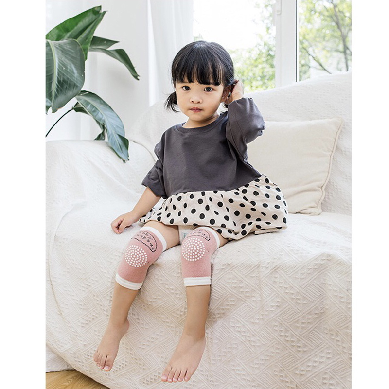 สนับเข่าเด็ก ที่รองเข่าคลาน ที่ใส่เข่าคลาน ถุงเข่า วัยหัดคลาน/หัดเดิน เด็กเล็ก มีกันลื่น Baby Knee Pads